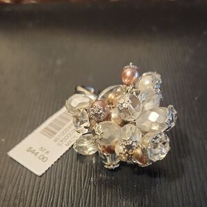 nwt WHITE HOUSE BLACK MARKET Pearl+Crystal silver tone Cluster Ring 8